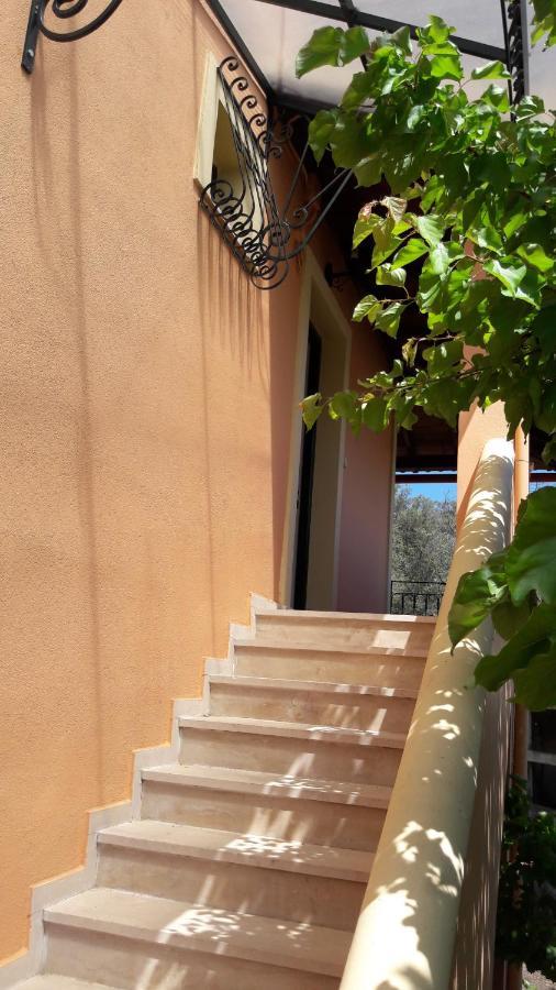 شقة Granis Family House Ano Lefkimmi المظهر الخارجي الصورة